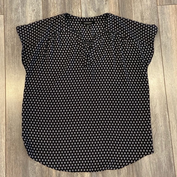 3 for $25 🌸 banana republic blouse - Picture 1 of 4
